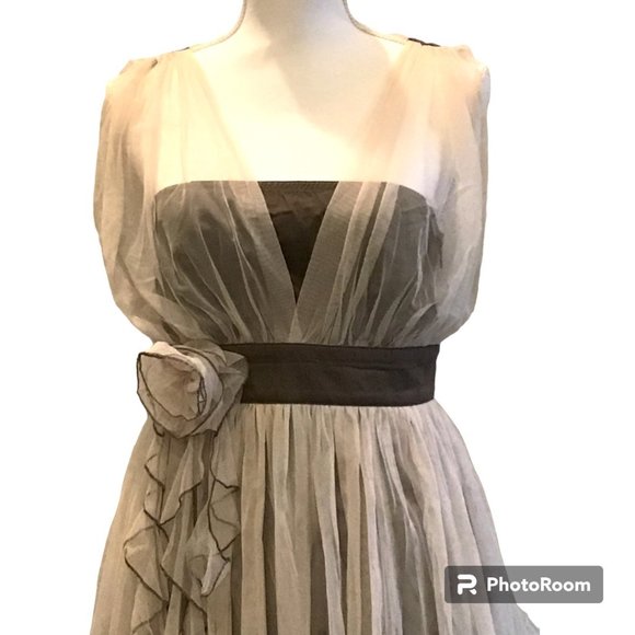 Ryu Women's Tulle Rosette Dress - Picture 2 of 11